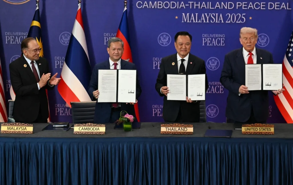 Trump dự hội nghị thượng đỉnh ASEAN tại Kuala Lumpur